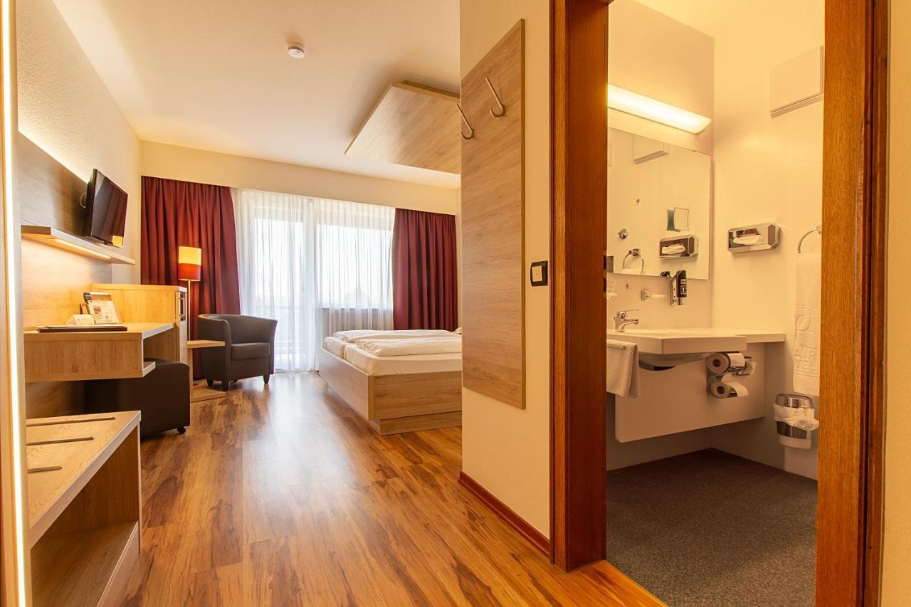 Flair-Hotel Zum Benediktiner Schwarzach am Main Eksteriør billede