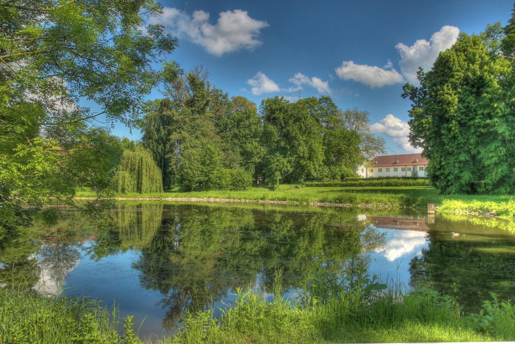 Flair-Hotel Zum Benediktiner Schwarzach am Main Eksteriør billede