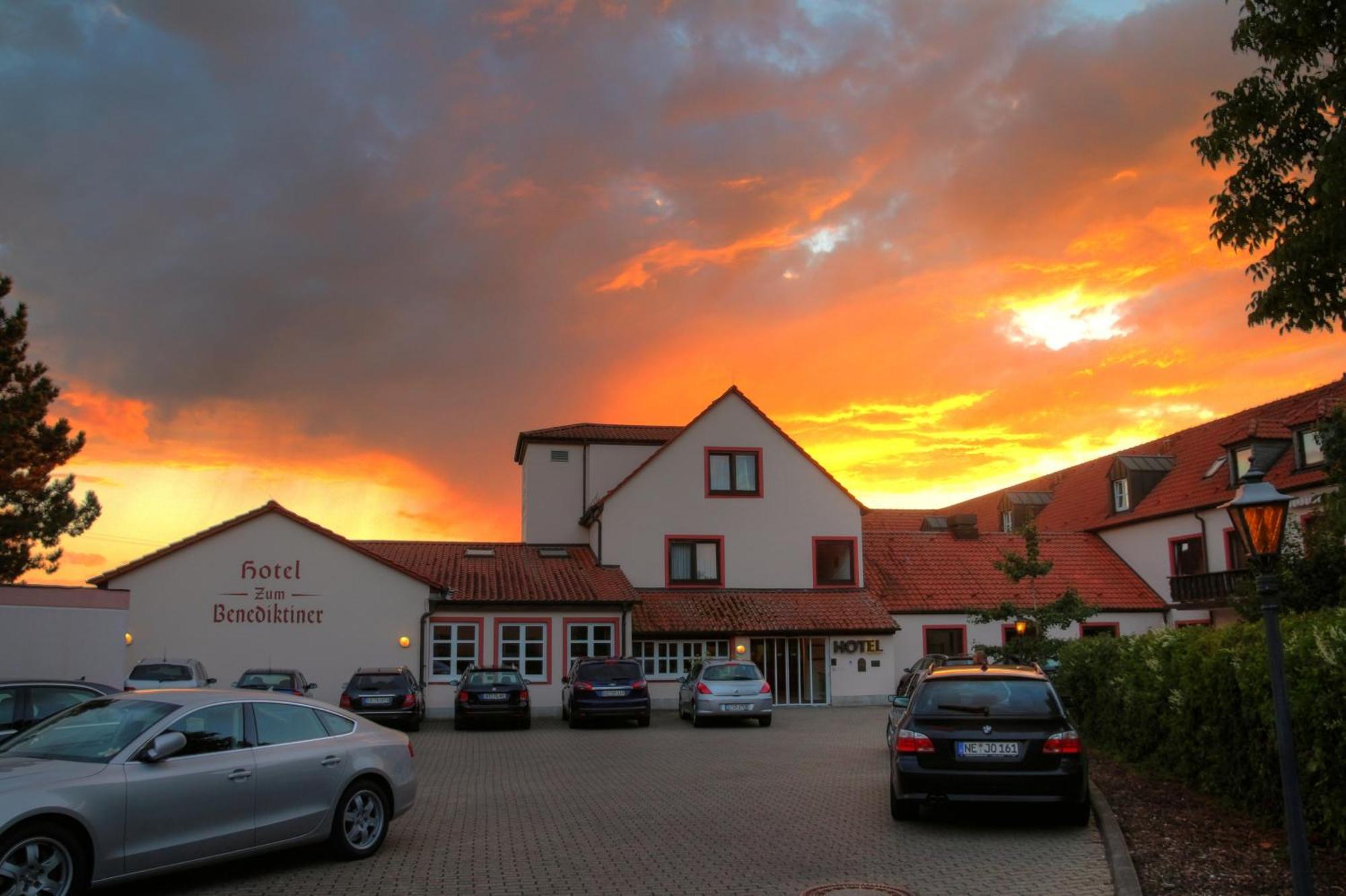 Flair-Hotel Zum Benediktiner Schwarzach am Main Eksteriør billede